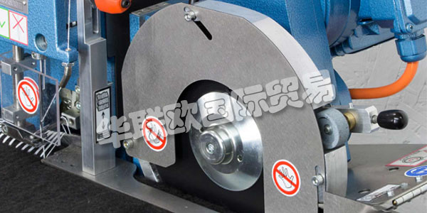 德國(guó)DOHLE主要產(chǎn)品：DOHLE縫紉機(jī)、包縫機(jī)、鏈?zhǔn)娇p紉機(jī)、立式縫紉機(jī)等。DOHLE GMBH&Co. KG的亞琛自1870年與高素質(zhì)的員工的專家為您的貨物在紡織品和地毯行業(yè)加盟的廣泛基礎(chǔ)的基礎(chǔ)。